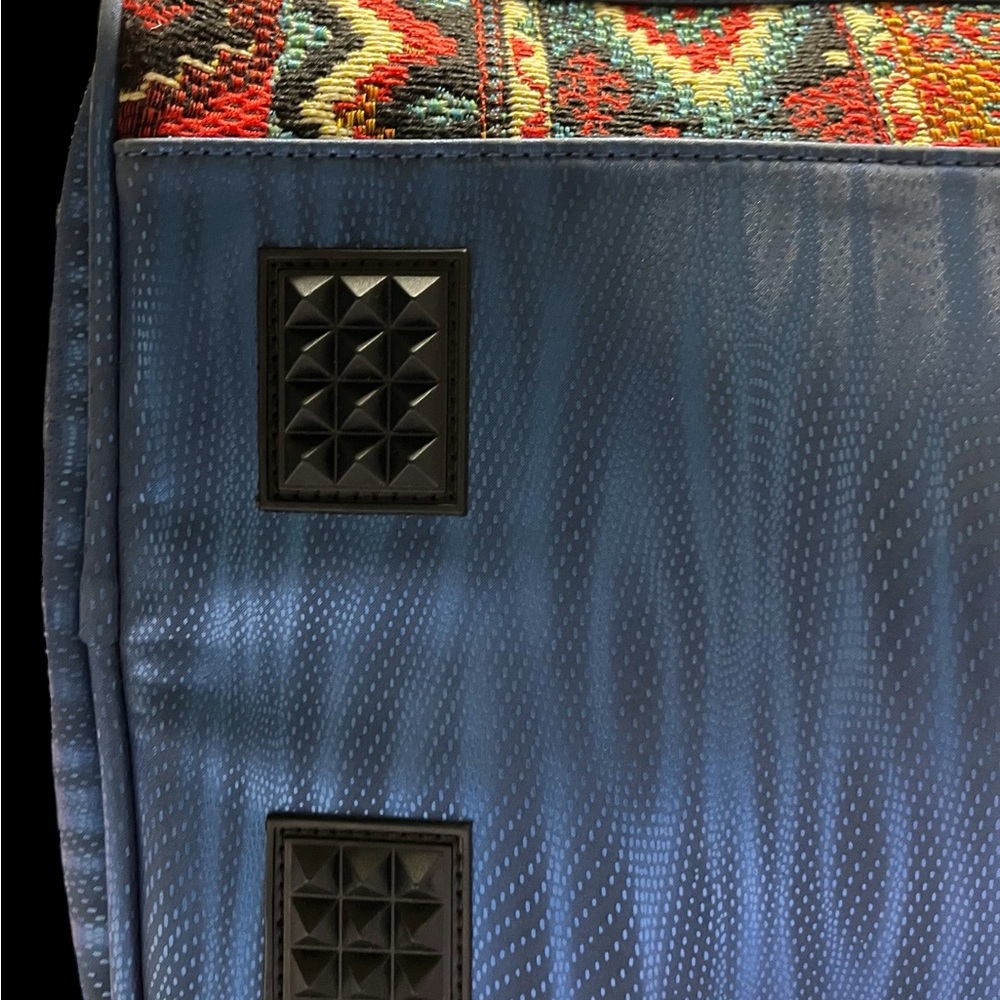 Tote & Carry Unisex Luggage NWOT - Picture 4 of 16